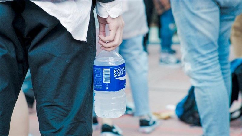寶礦力傳呼應反送中　中國網民怒抵制