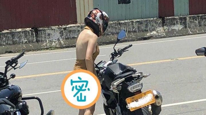 女重機騎士「下身失蹤」！2粒全曝光