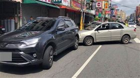 台中,車禍,快死掉,流感,違停,肇事（圖／翻攝畫面）