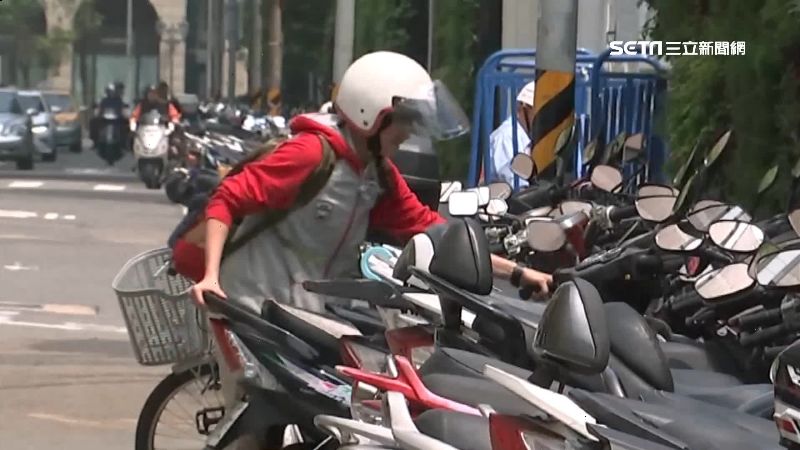 網瘋傳「神器」阻移車　拍照最保險
