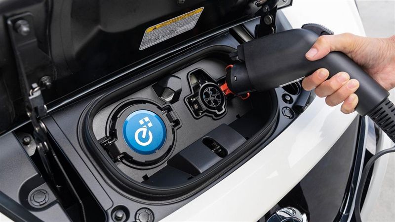 不用擔心沒電　日產提供免費充電救援