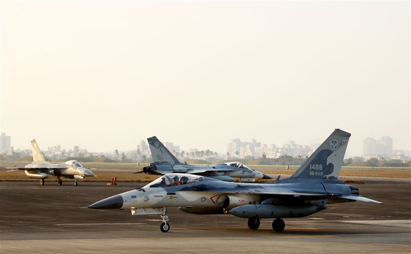 IDF機械故障迫降　空軍立案調查中
