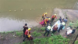 露營遭大水沖走！警消尋獲失蹤男遺體