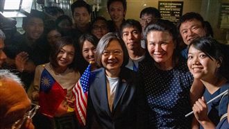 小英過境美層級提升　作家一句讚爆！