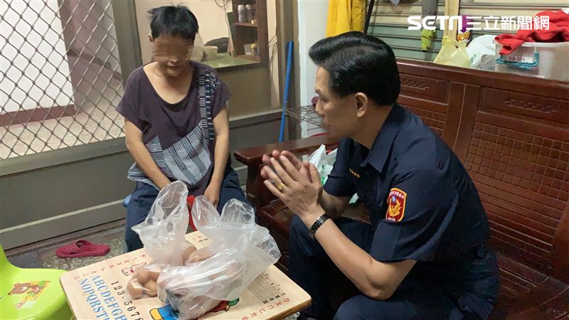 助癌婦還養孤兒！感謝信曝光最暖警長