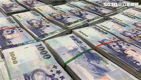 刑事局,宗教,仁波切,詐騙,詐欺,洗錢,鈔票,台幣,人民幣,示意圖。呂品逸攝