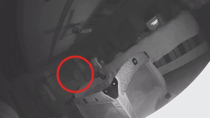 嚇！女嬰臉浮抓痕　母監控驚見「祂」