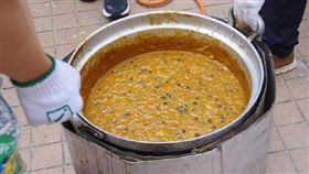 珍珠咖哩飯(圖/翻攝自爆廢公社)