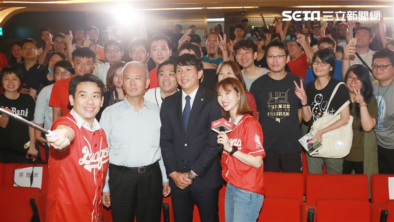 川崎宗則記者會。（記者林士傑/攝影）