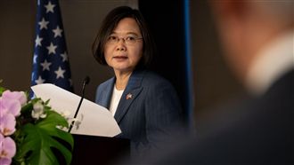 再向國際喊話 總統:中國正加強軍力
