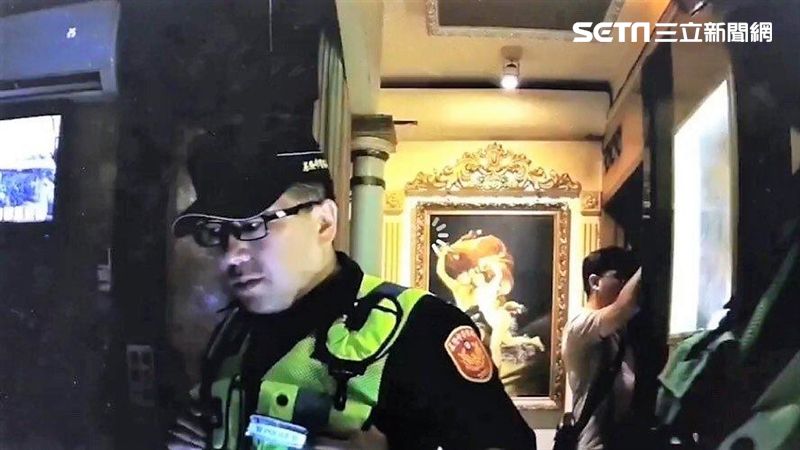 基隆酒店敢脫敢玩　警赫見2少女坐檯