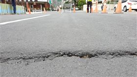 高雄市,路平,塌陷,台鐵鐵道,安全,交通