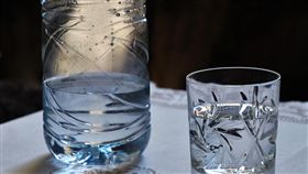 寶特瓶,瓶裝水,礦泉水（圖／翻攝自pixabay）