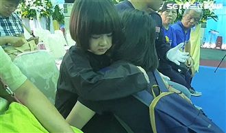 李承翰告別式!外甥女抱母泣:想舅舅
