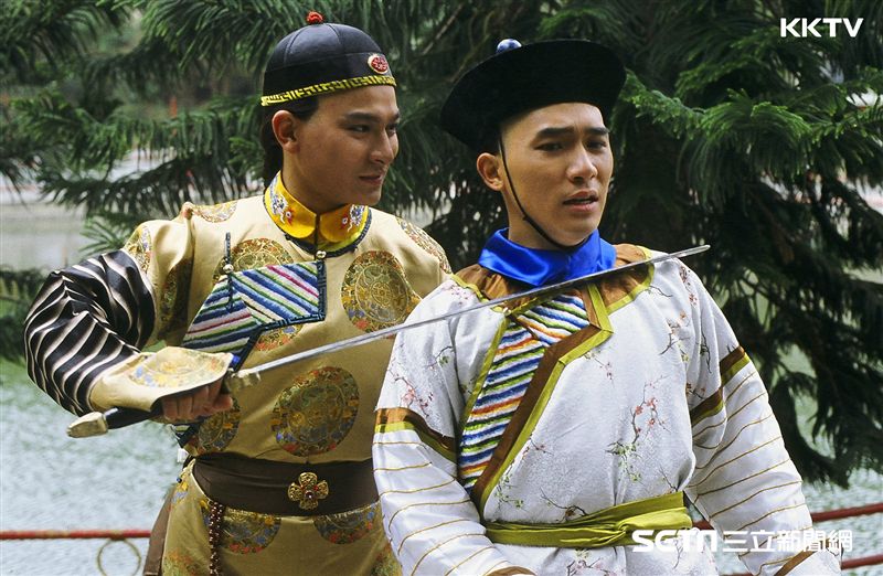 周潤發、劉德華嫩照曝光！白皙古天樂