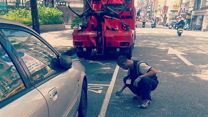 久占停車格欠費逾8萬　北市拖吊移置