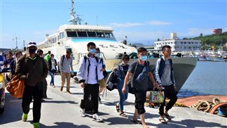 丹娜絲颱風來襲！綠島急撤離2千多人