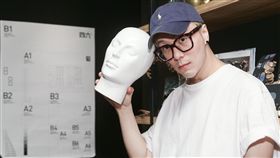 導演廖人帥Leo與視覺設計師提摩西接受三立新聞網專訪。（記者林士傑/攝影）