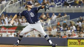 ▲派達克（Chris Paddack）對前東家馬林魚，無安打比賽8局下挨轟破功。（圖／美聯社）