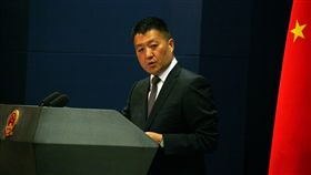 北京重申英國對港沒有任何權力中國外交部發言人陸慷18日表示，英方在1997年7月1日以後，對香港沒有任何權力，在其他任何地方也找不到這樣的權力，「我們希望英方還是醒一醒」。中央社記者繆宗翰北京攝　108年7月18日