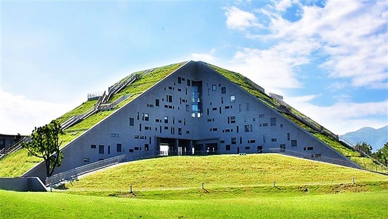 台東大學圖書館　獲全球卓越建設獎
