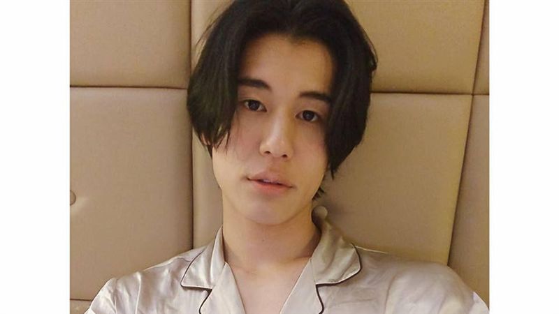 太震撼！風田遭爆每天都要摸奶頭睡覺