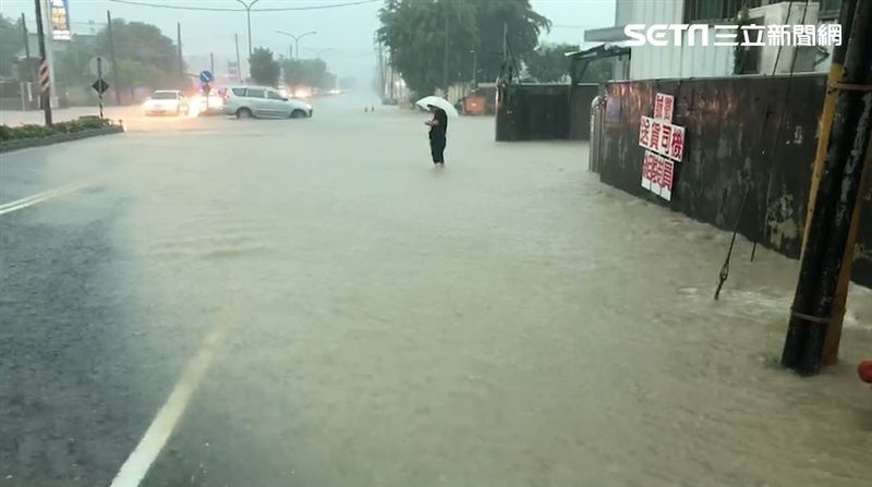 韓國瑜清淤破功淹大水！民嗆市府唬爛