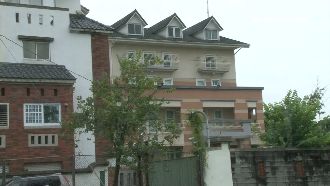 丈量李佳芬農舍放水？縣府僅量1樓