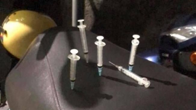 機車坐墊被插滿針頭　網友嚇壞急報案