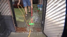 V家裡淹水線1800