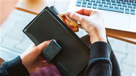 付錢，錢包（圖／翻攝自PIXABAY）