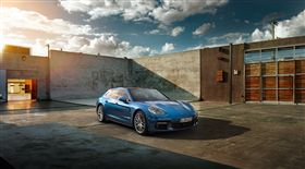 ▲台灣保時捷限量推出「Porsche Panamera十年淬藏套件」。（圖／Porsche提供）