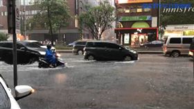 敦化南路淹水（民眾提供）
