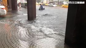 敦化南路淹水（讀者提供）
