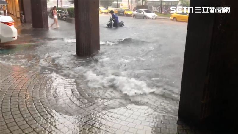 台北午後大雷雨　吳德榮揭是它作怪