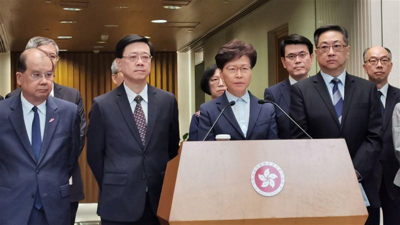 林鄭月娥譴責元朗暴力　指示警方緝凶