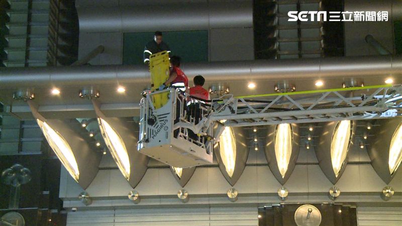快訊／台北101驚傳墜樓　1人慘死