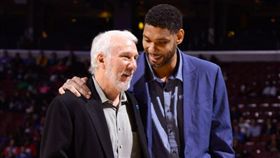 NBA／傳奇歸來！鄧肯回馬刺任助教
NBA,聖安東尼奧馬刺,Gregg Popovich,Tim Duncan
翻攝自推特