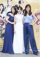 公視時代生活劇《苦力》首映記者會主演田羽安（原名陳怡嘉）、林玟誼、白家綺。（記者林士傑/攝影）