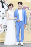 公視時代生活劇《苦力》首映記者會主演黃文星、林玟誼。（記者林士傑/攝影）