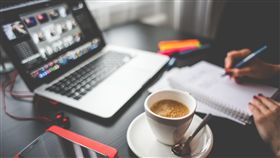 （圖／Pexels）設計師,血汗,爆肝