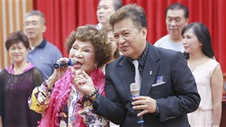 年過40生子！新婚周遊羞曝生子秘訣