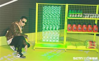 周湯豪發片撒錢辦派對！LV酷帥穿搭