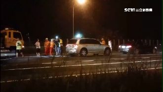 賓士遭撞！她國道下車理論被撞飛不治