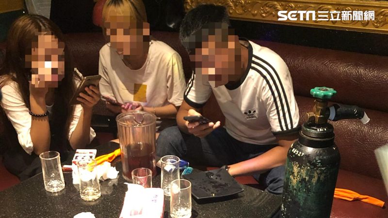 屁孩開趴吸「笑氣」！鋼瓶整支扛去嗨