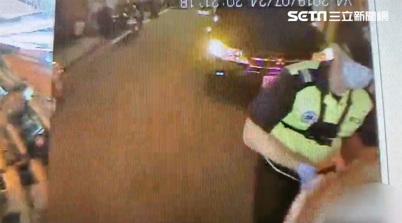 我沒有別人也別想　婦持刀剪前夫GG