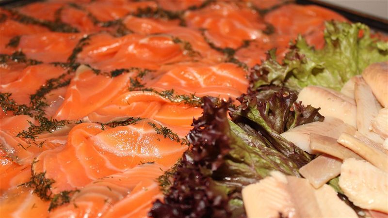 吃煙燻鮭魚釀2死！李斯特菌致死率高