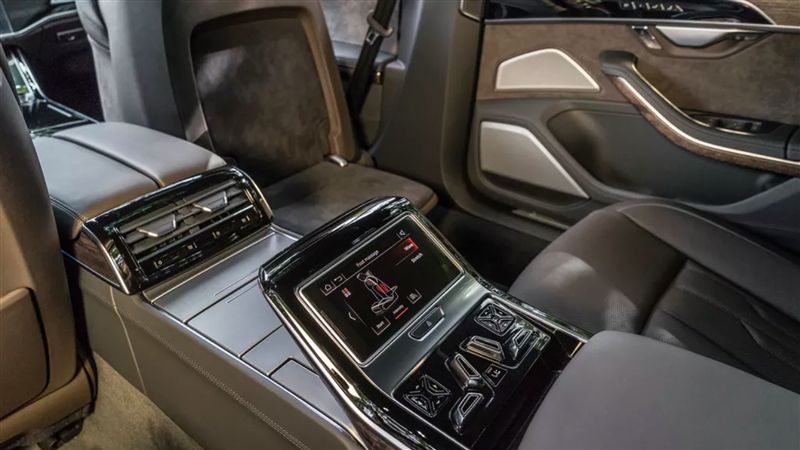 AUDI A8　打造頂級座艙