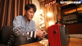 照片提供：潮水音樂
男：艾倫
張信哲