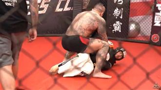 鄧佳華也想挑戰！館長訂蹭熱度規則